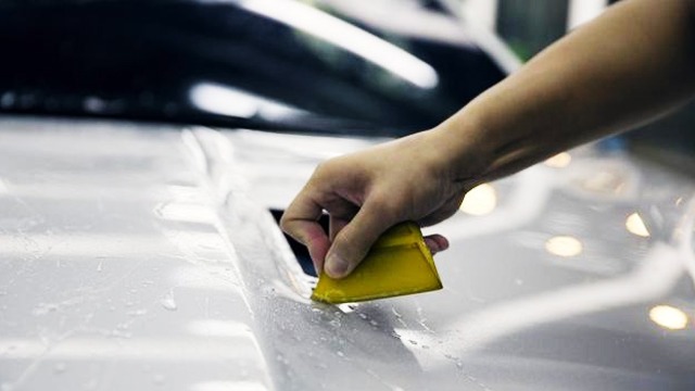 汽车贴防爆膜的作用！